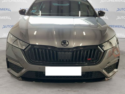 Skoda Octavia Station Wagon 2.0 TSI Wagon RS del 2022 usata a Como
