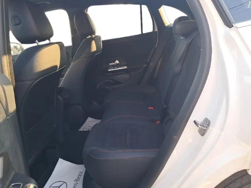 Mercedes-Benz GLA SUV usata a Salerno (11)