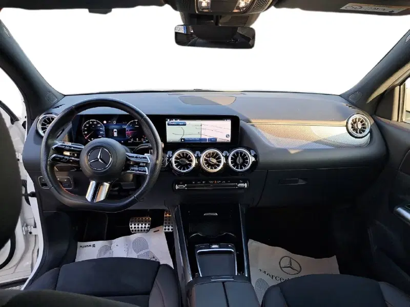 Mercedes-Benz GLA SUV usata a Salerno (12)