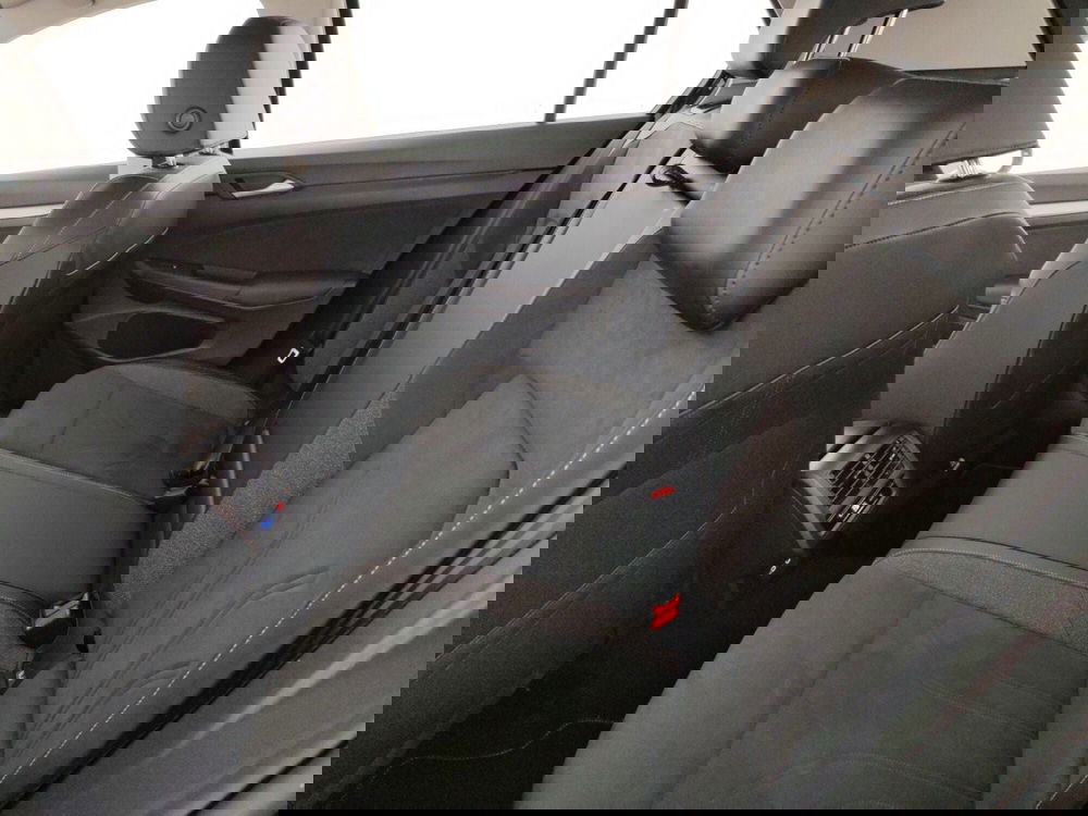 Volkswagen Golf usata a Massa-Carrara (11)