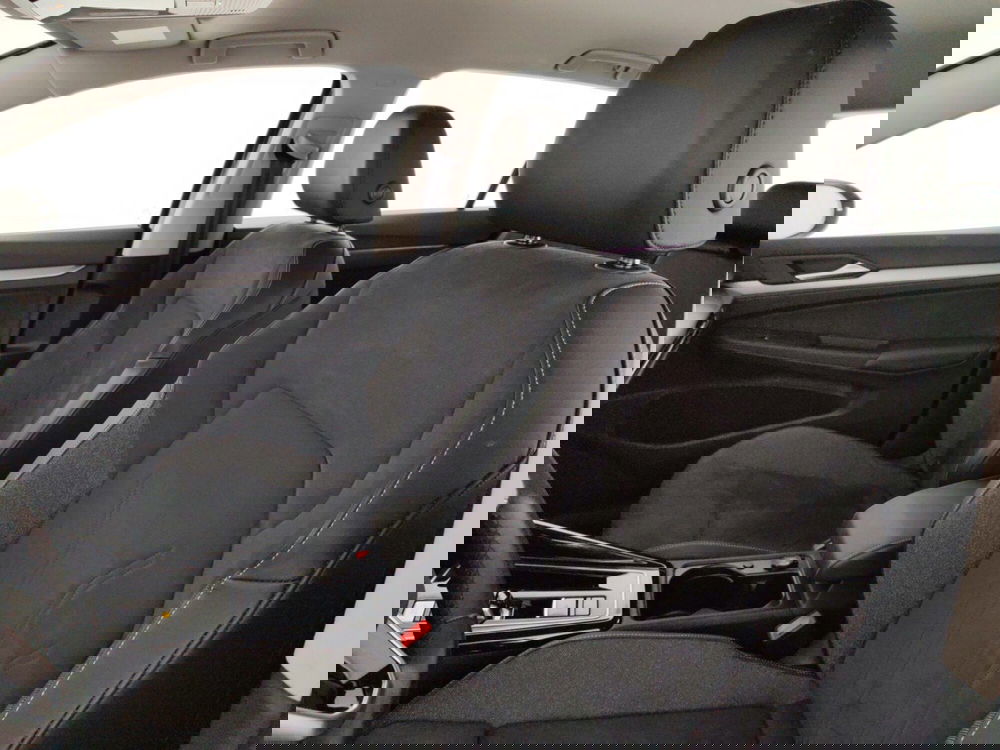 Volkswagen Golf usata a Massa-Carrara (9)