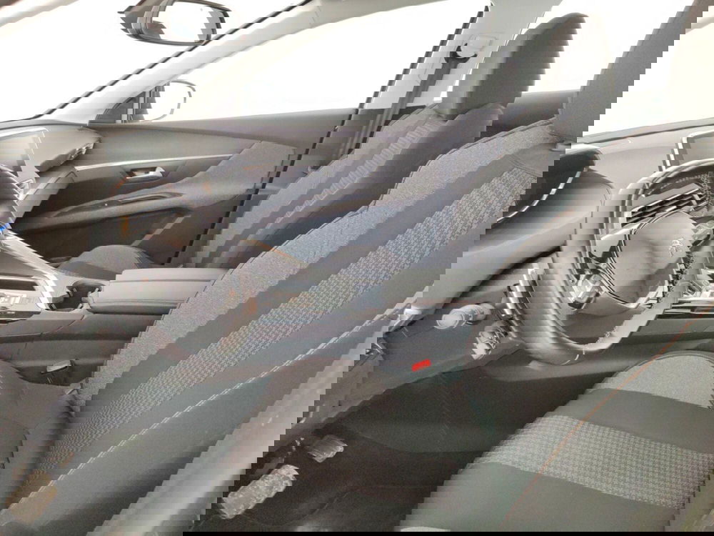 Peugeot 3008 usata a Massa-Carrara (7)