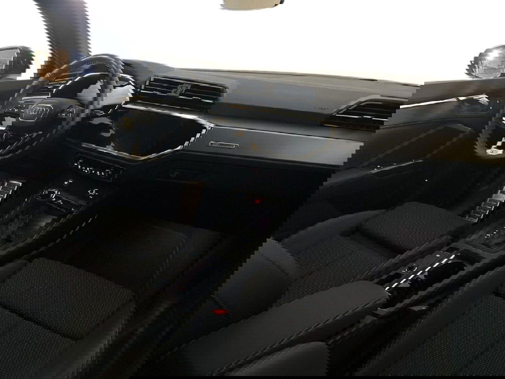 Audi Q3 Sportback usata a Napoli (10)