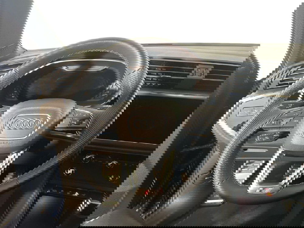 Audi Q3 Sportback usata a Napoli (11)