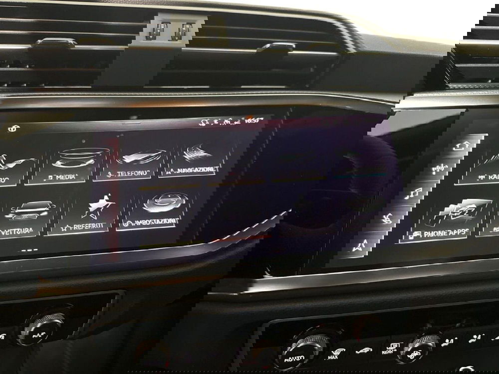 Audi Q3 Sportback usata a Napoli (12)