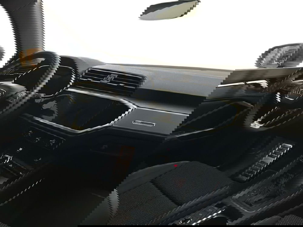 Audi Q3 Sportback usata a Napoli (10)