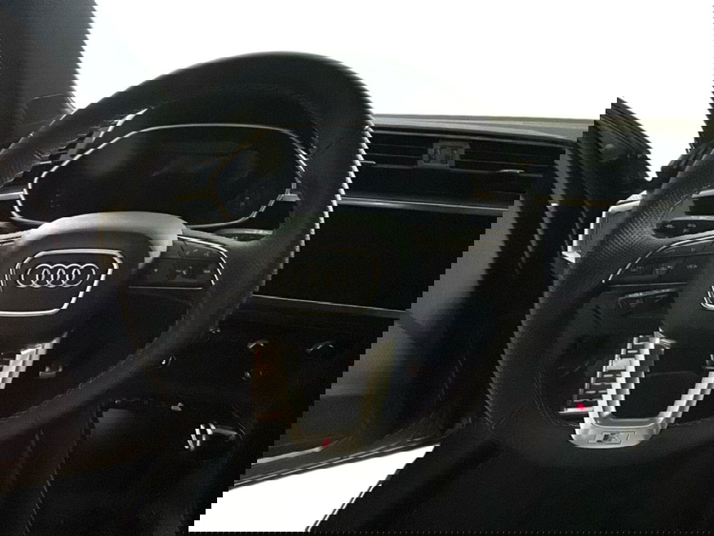 Audi Q3 Sportback usata a Napoli (11)