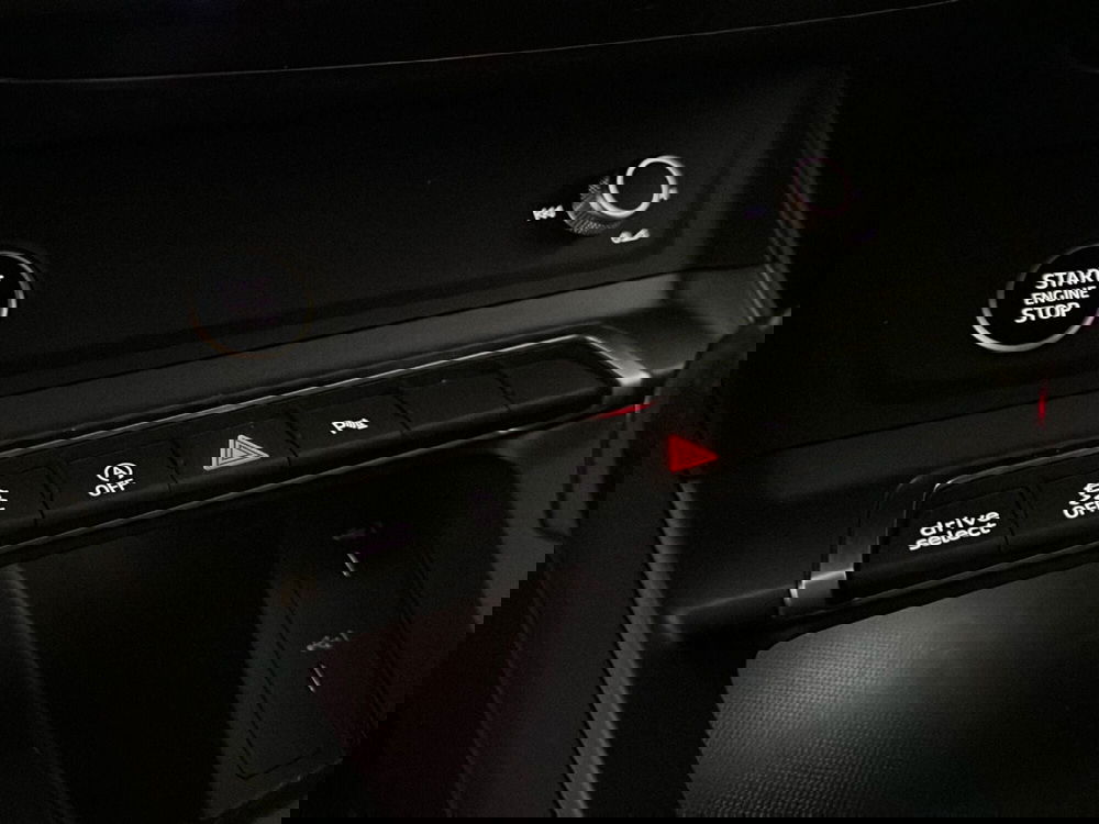 Audi Q3 Sportback usata a Napoli (18)