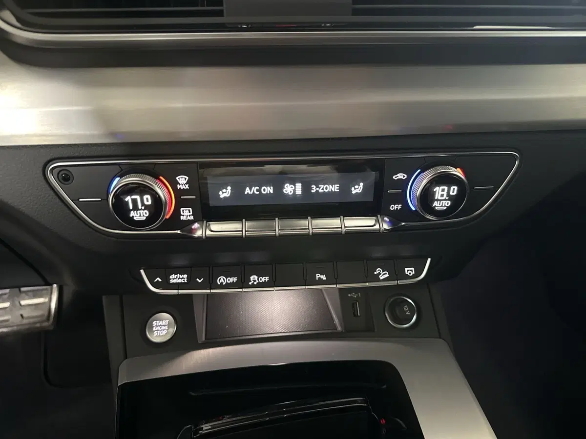 Audi Q5 Sportback usata a Napoli (13)
