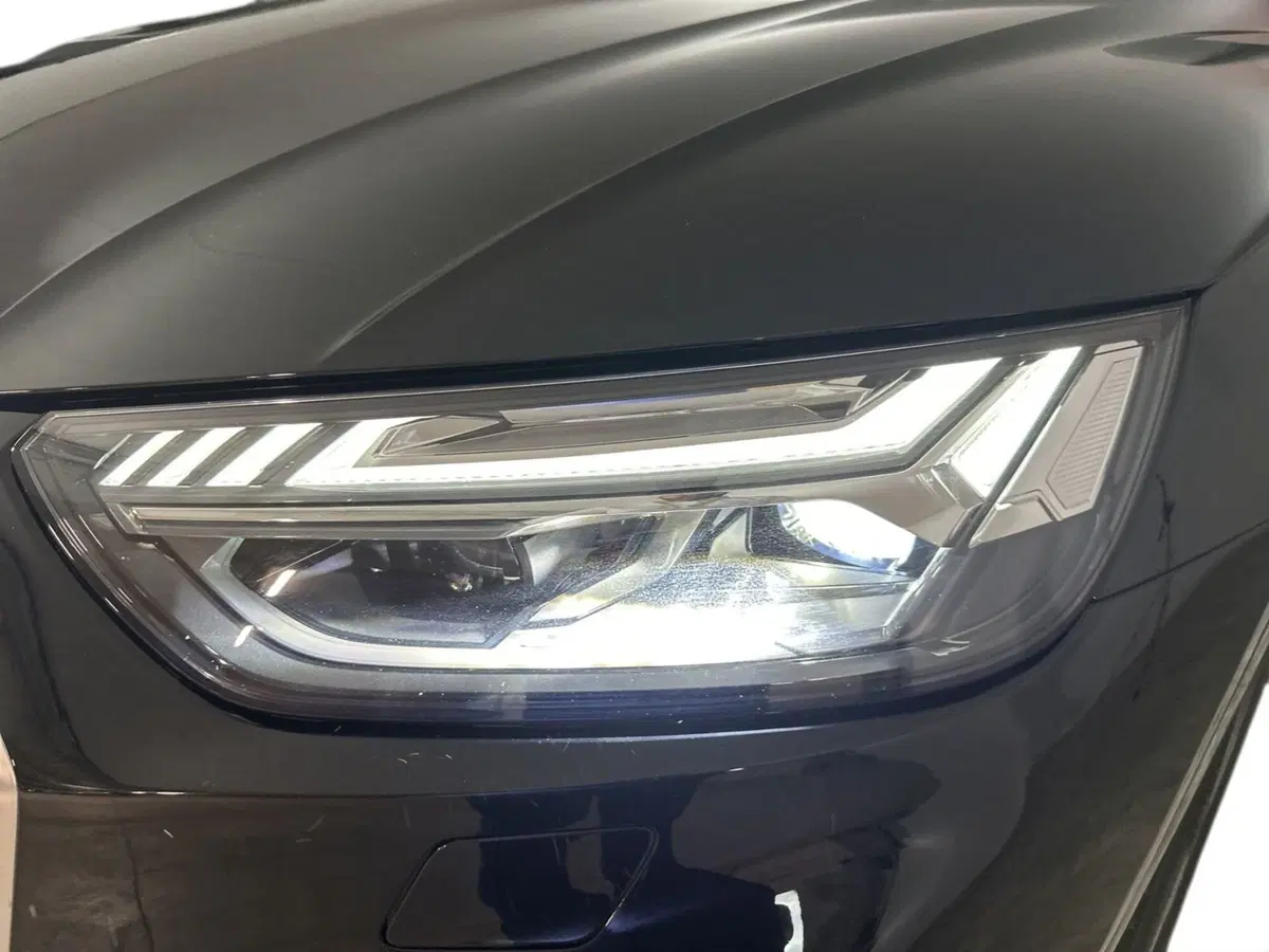 Audi Q5 Sportback usata a Napoli (17)