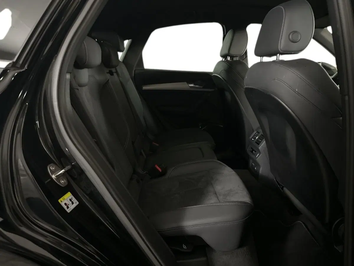 Audi Q5 Sportback usata a Napoli (7)
