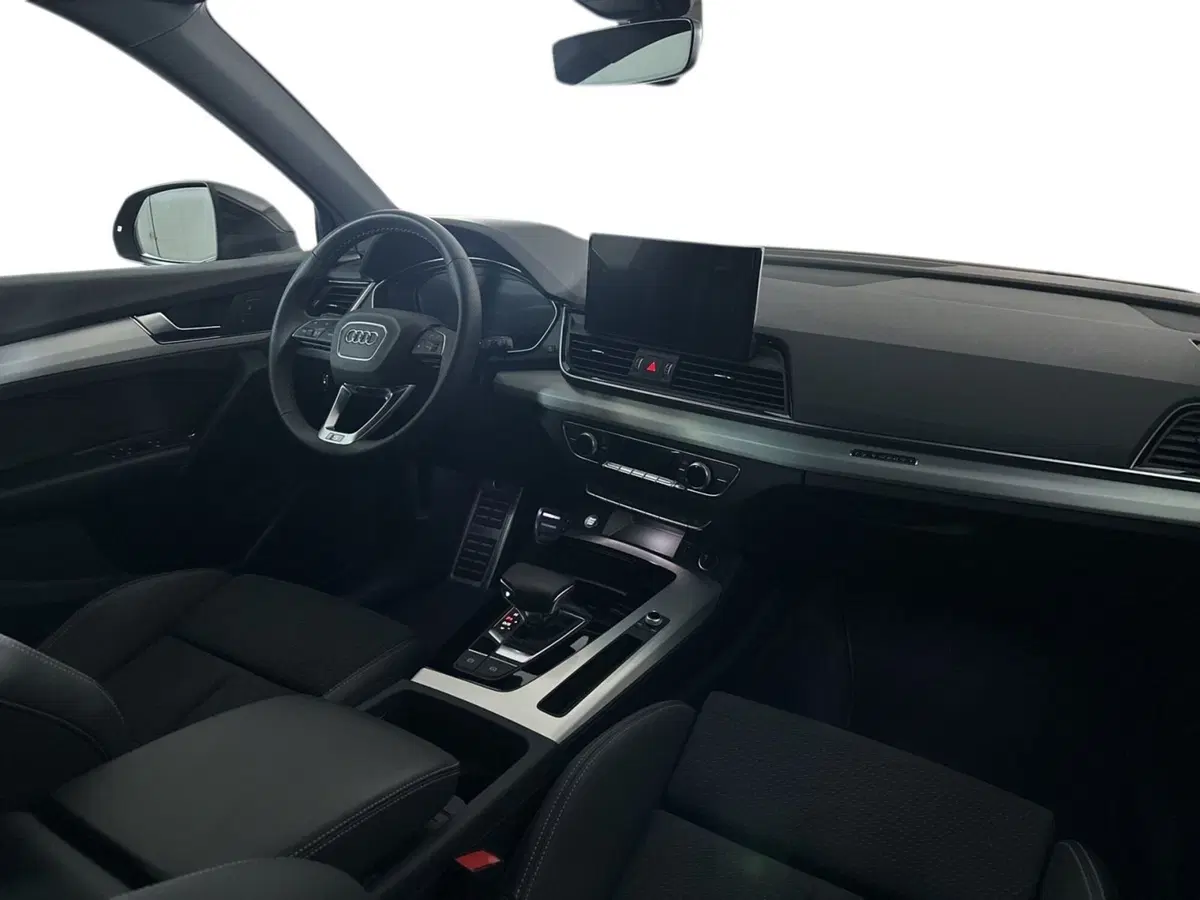 Audi Q5 Sportback usata a Napoli (9)