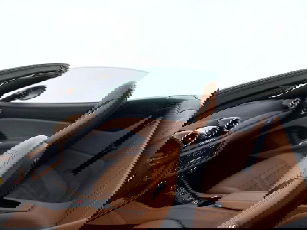 Ferrari California Spider usata a Perugia (14)