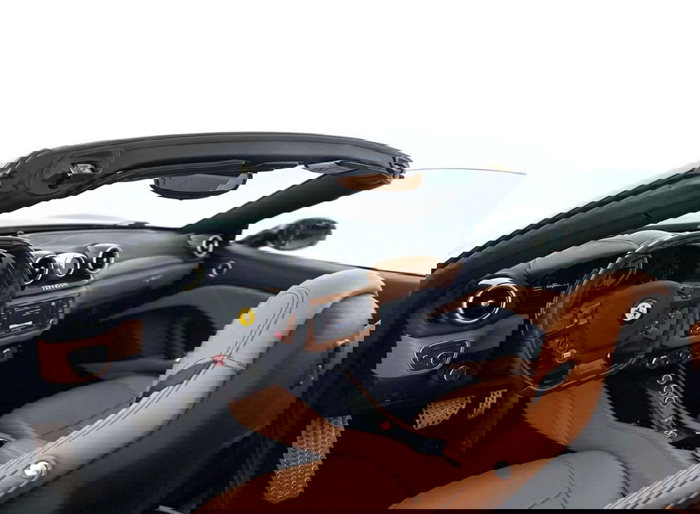 Ferrari California Spider usata a Perugia (16)