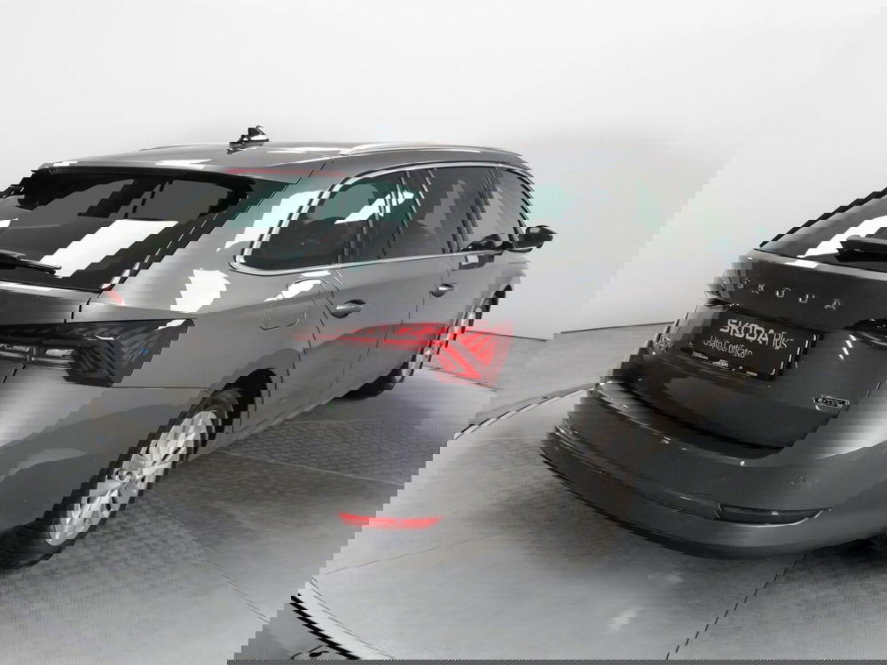 Skoda Octavia Station Wagon usata a Varese (6)