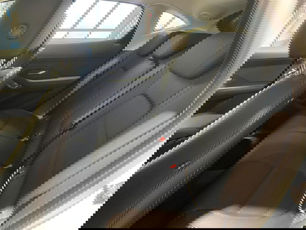 Jaguar E-Pace usata a Milano (15)