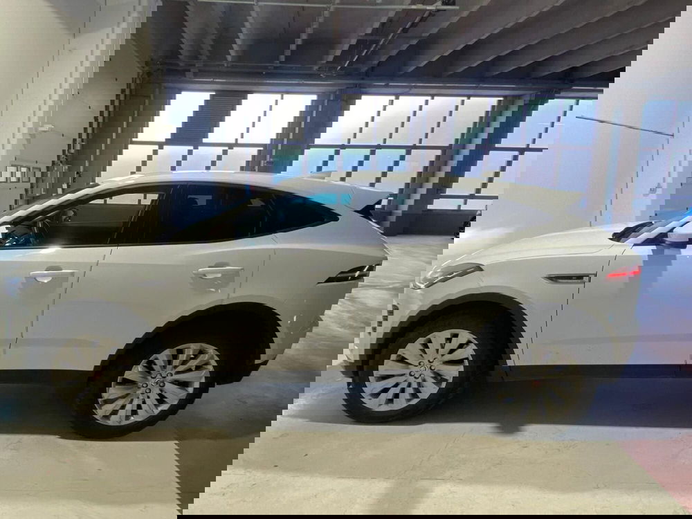 Jaguar E-Pace usata a Milano (3)