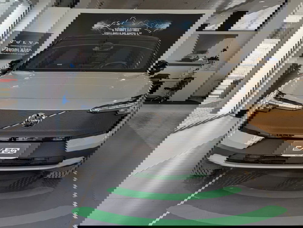 Volvo EX30 Cross Country nuova a Pescara