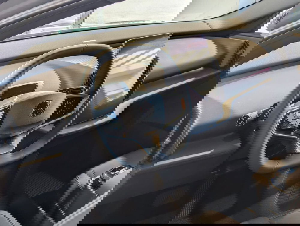 Volvo EX30 Cross Country nuova a Pescara (6)