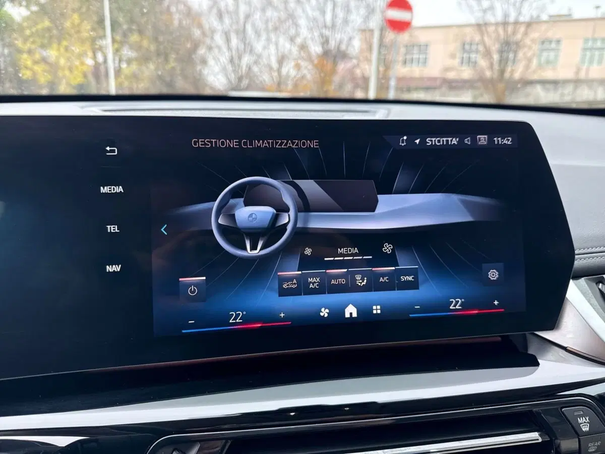 BMW X1 usata a Firenze (15)