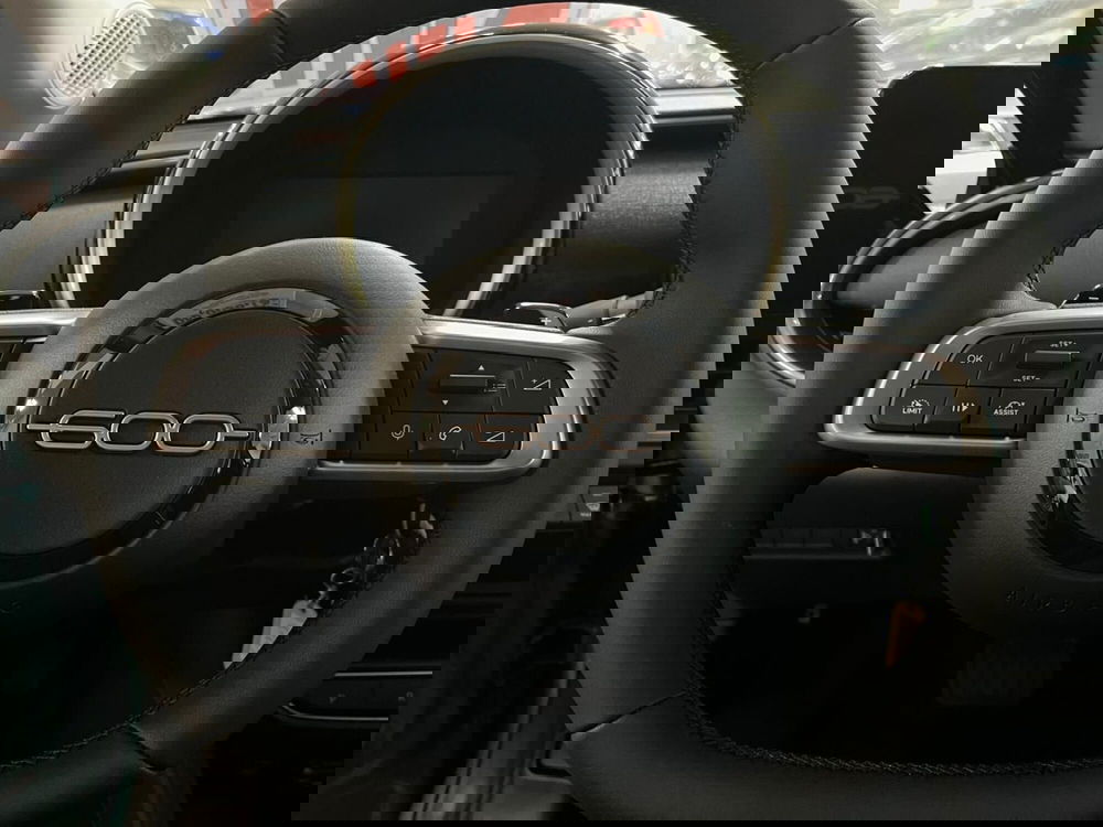 Fiat 600 nuova a Lucca (14)