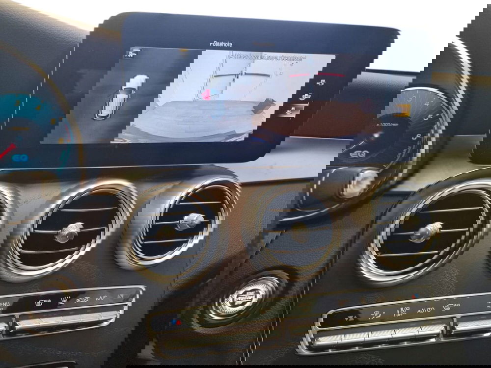 Mercedes-Benz GLC SUV usata a Bari (15)