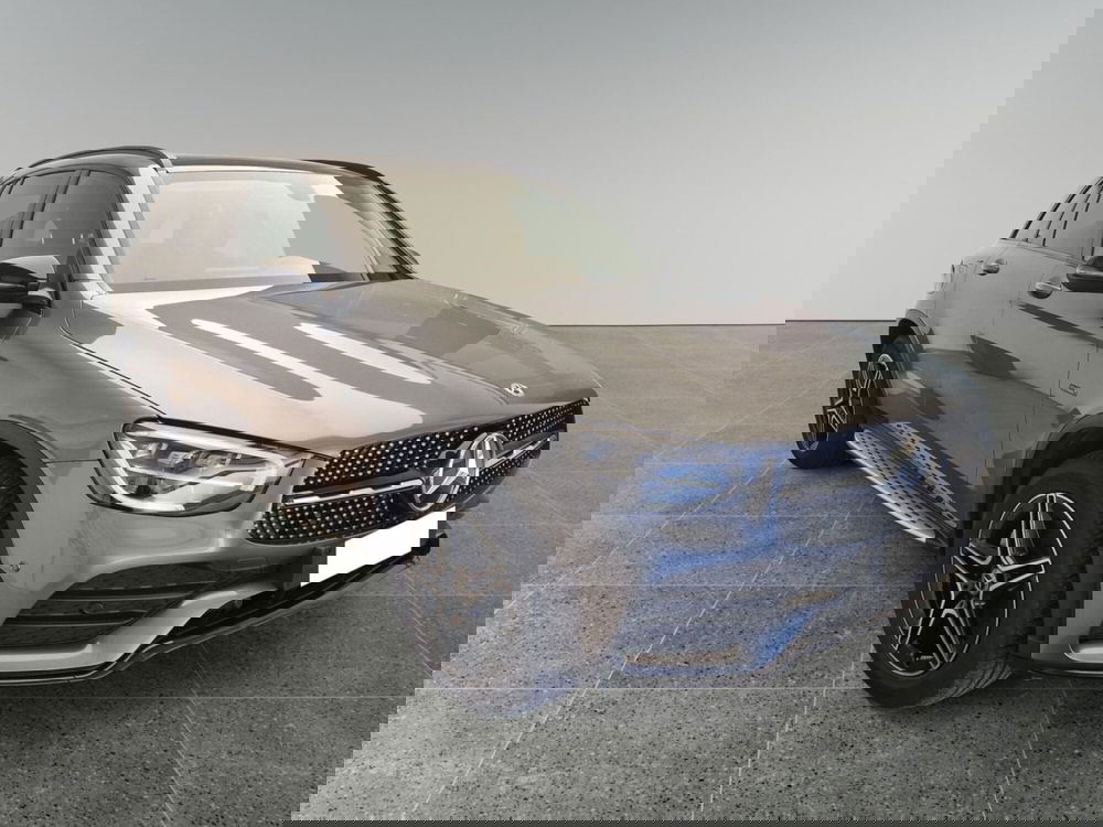 Mercedes-Benz GLC SUV usata a Bari (9)