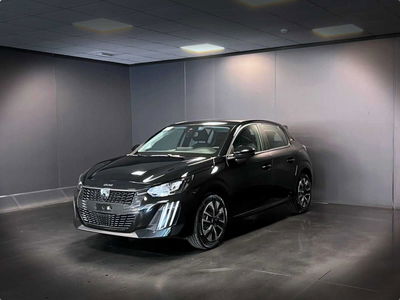 Peugeot 208 1.2 hybrid Style 110cv e-dcs 6 nuova a Piove di Sacco