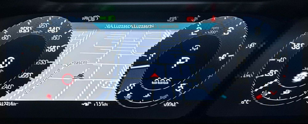 Land Rover Discovery Sport usata a Ferrara (10)