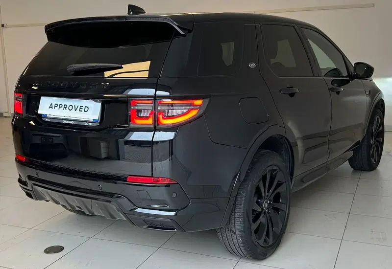 Land Rover Discovery Sport usata a Ferrara (2)