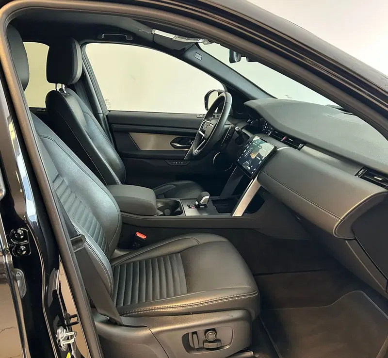 Land Rover Discovery Sport usata a Ferrara (3)