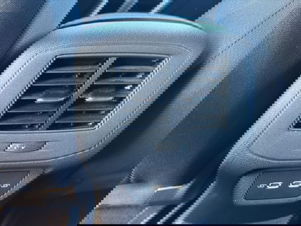 Volkswagen T-Roc usata a Teramo (12)