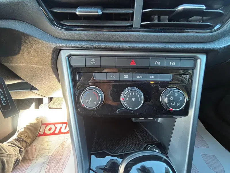 Volkswagen T-Roc usata a Teramo (9)