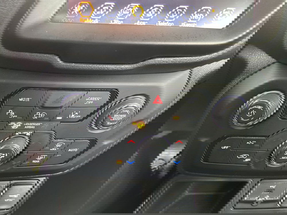 Jeep Renegade nuova a Roma (18)