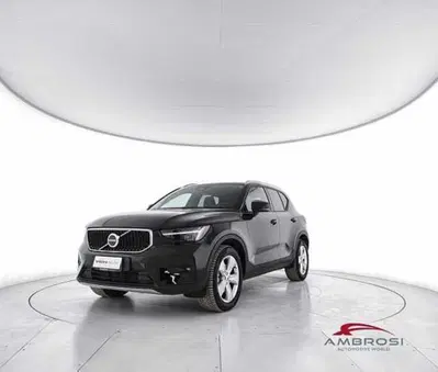 Volvo XC40 2.0 b3 Core auto del 2025 usata a Corciano