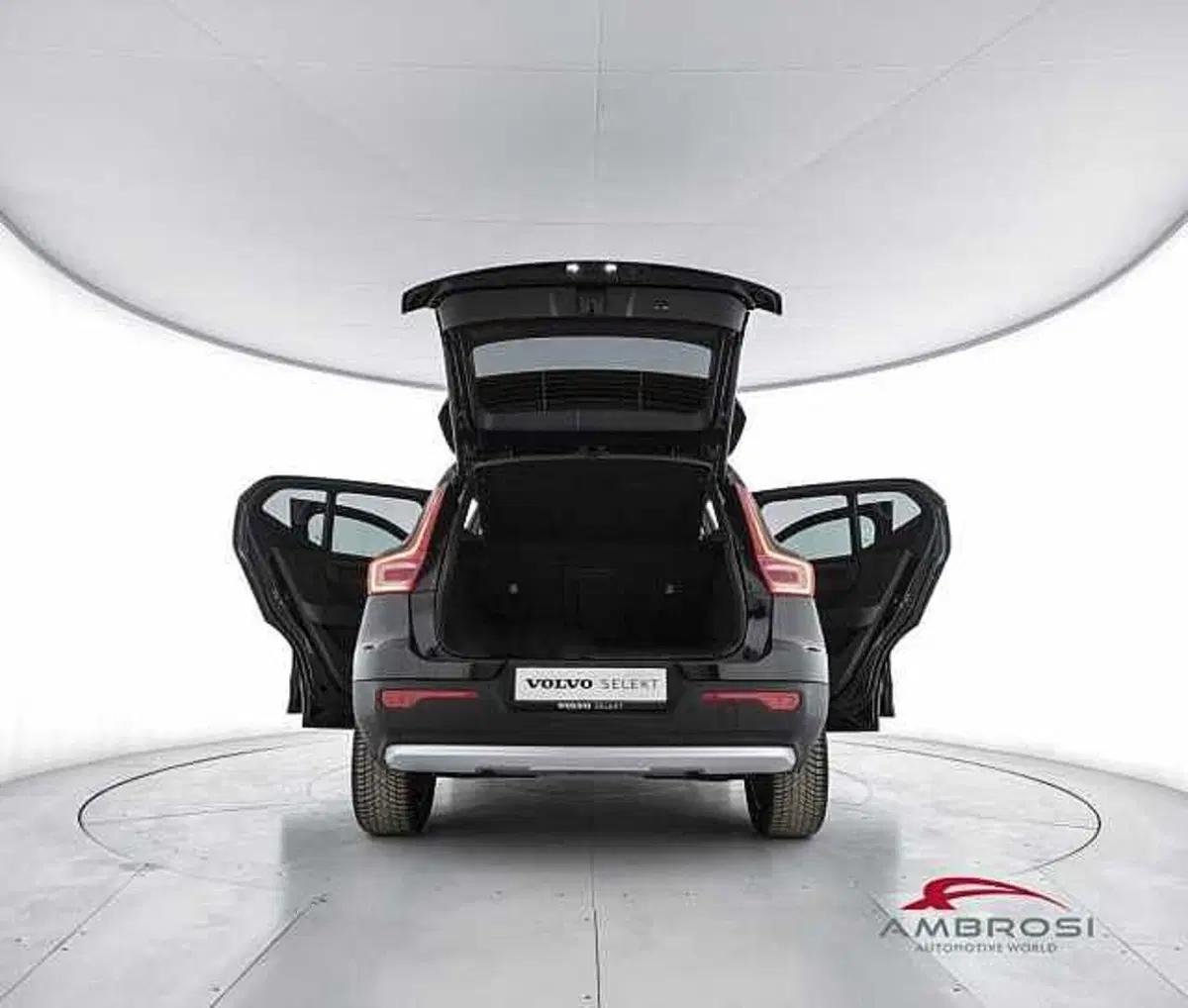 Volvo XC40 usata a Perugia (7)