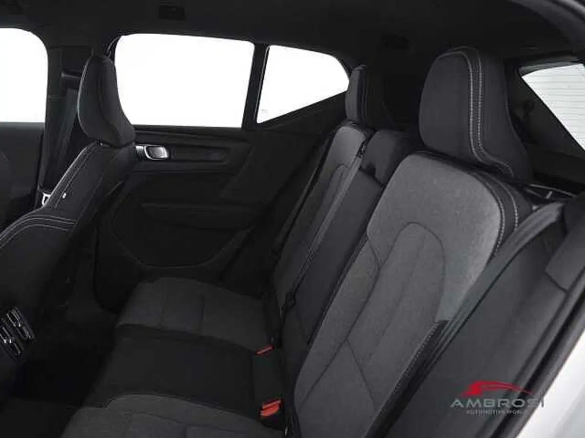 Volvo XC40 usata a Perugia (10)