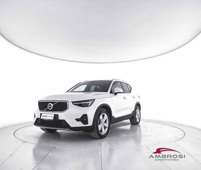 Volvo XC40 2.0 b3 Core auto del 2025 usata a Corciano