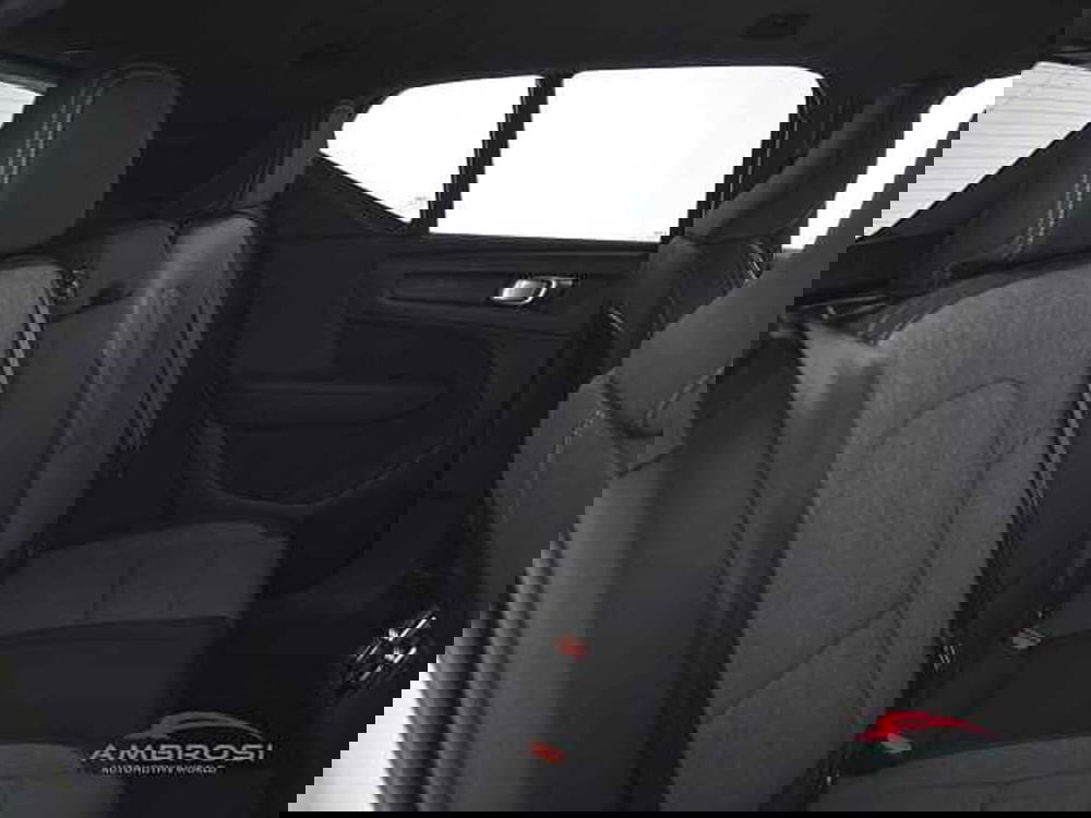 Volvo XC40 usata a Perugia (11)