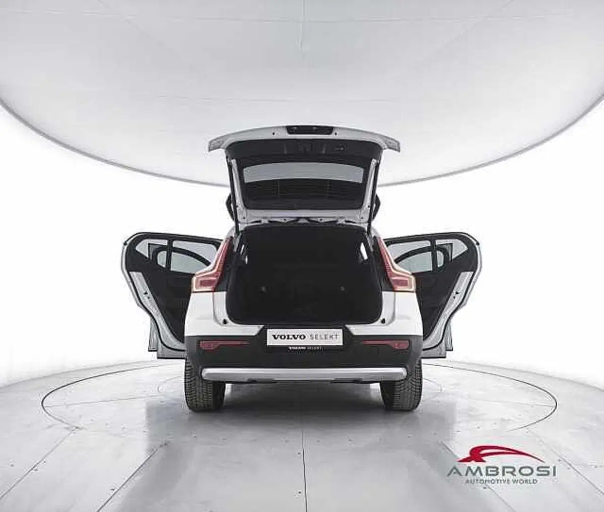 Volvo XC40 usata a Perugia (7)