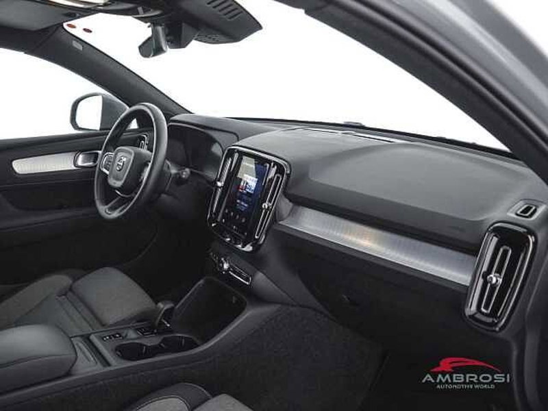 Volvo XC40 usata a Perugia (12)