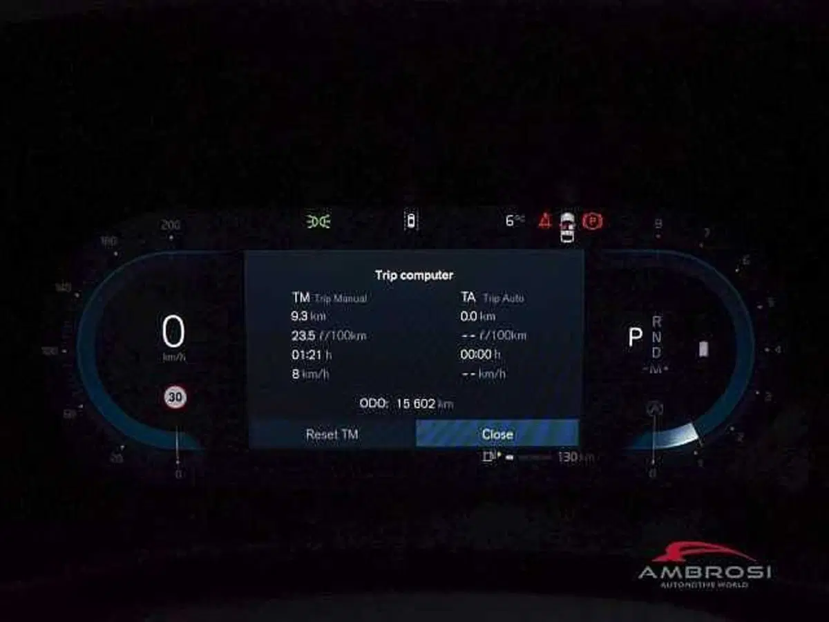 Volvo XC40 usata a Perugia (13)