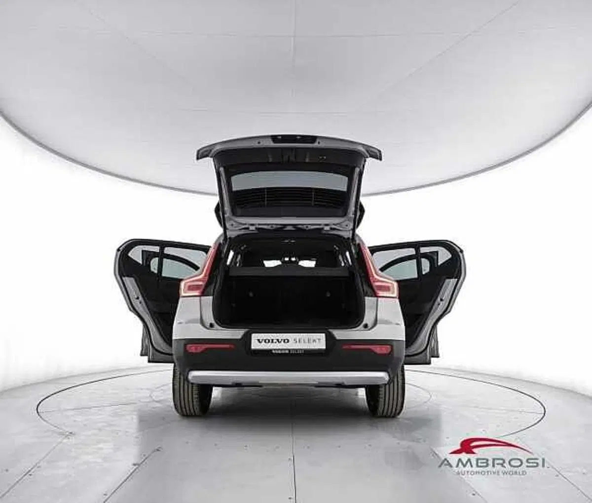 Volvo XC40 usata a Perugia (7)