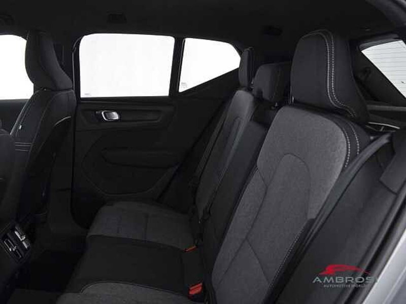 Volvo XC40 usata a Perugia (10)