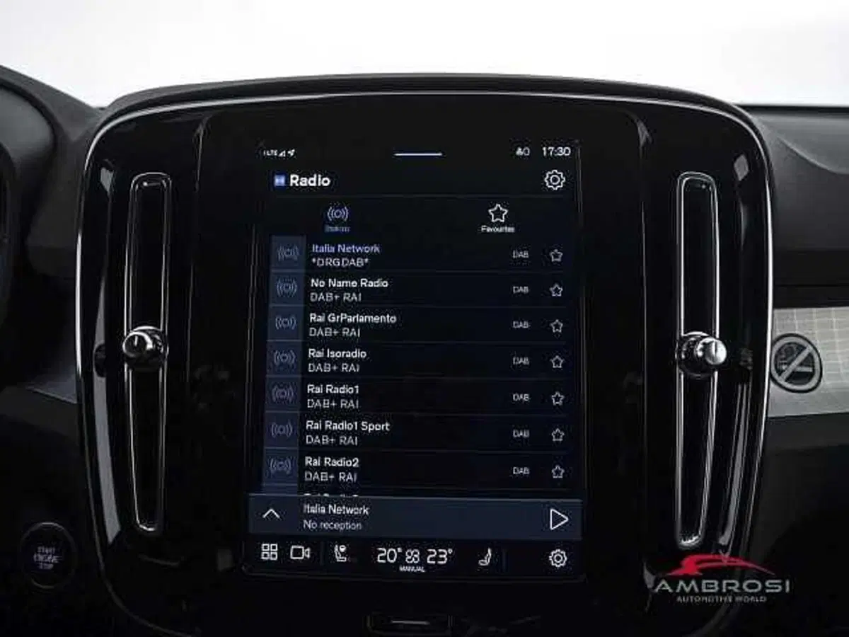 Volvo XC40 usata a Perugia (14)