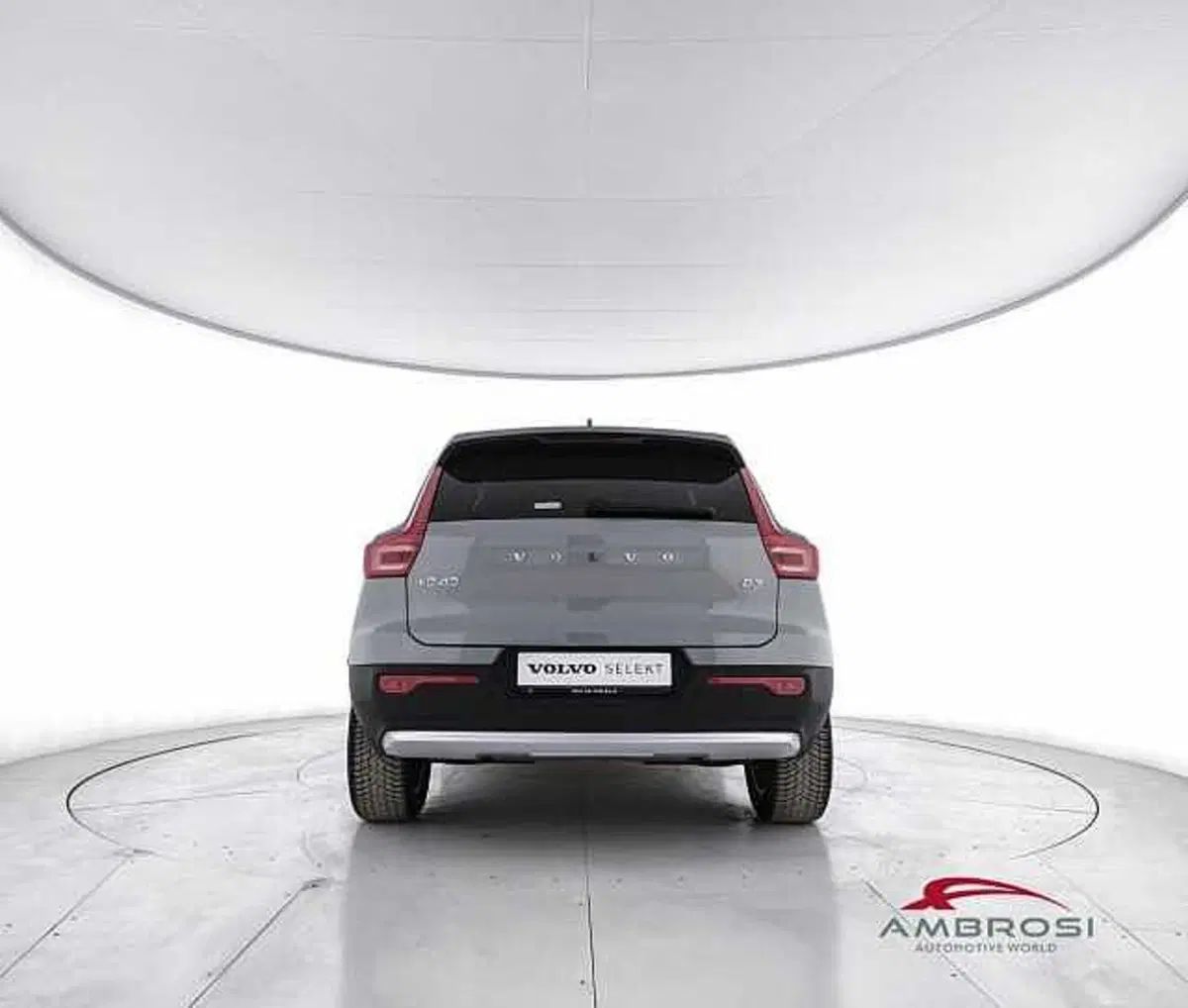 Volvo XC40 usata a Perugia (6)