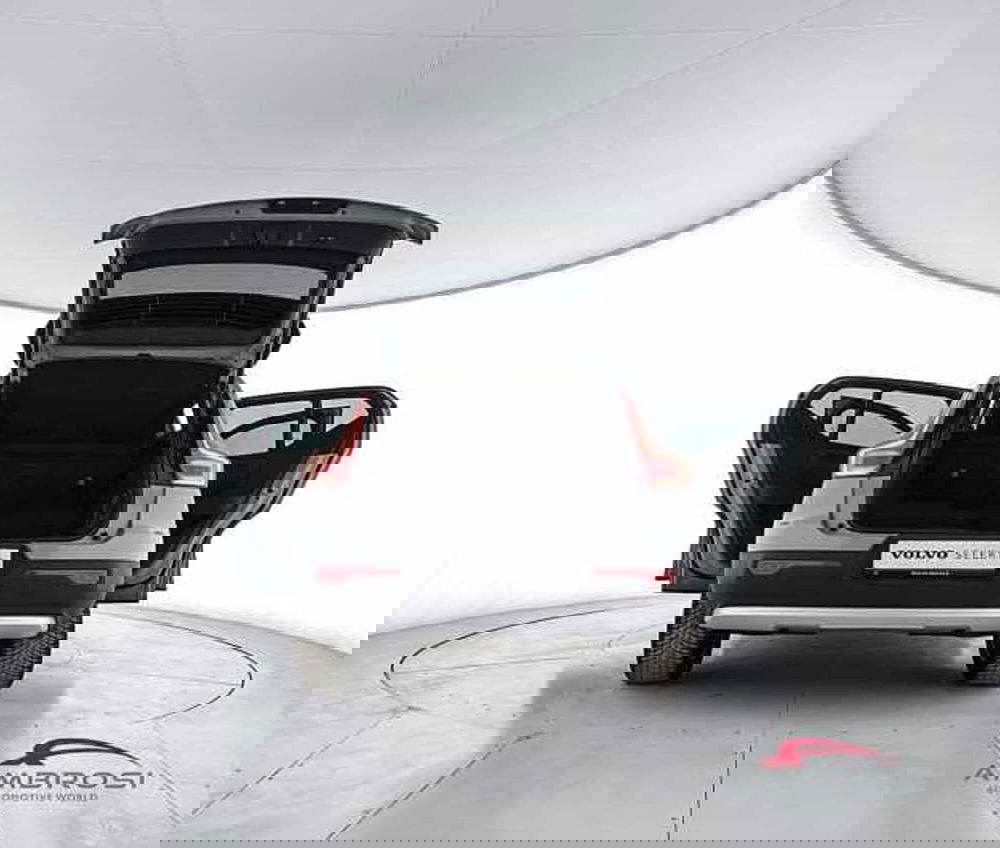 Volvo XC40 usata a Perugia (7)