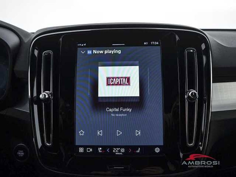 Volvo XC40 usata a Perugia (14)