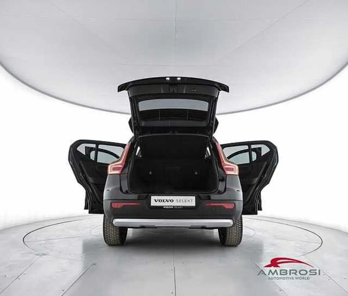 Volvo XC40 usata a Perugia (7)