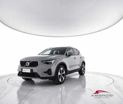 Volvo XC40 2.0 b3 Core auto del 2025 usata a Corciano